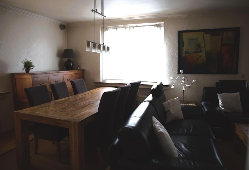 Cozy 3 Bedroom House With 11 Kw Electric Car Charger Hesperange Dış mekan fotoğraf