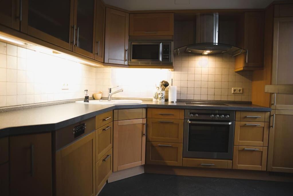 Cozy 3 Bedroom House With 11 Kw Electric Car Charger Hesperange Dış mekan fotoğraf