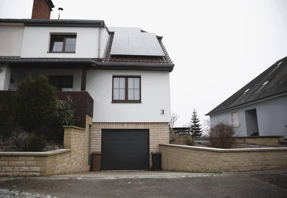 Cozy 3 Bedroom House With 11 Kw Electric Car Charger Hesperange Dış mekan fotoğraf